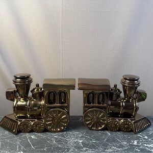 Vintage 1973 Arnels Decanter Bookends